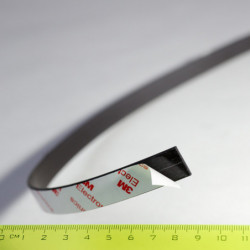 Selbstklebendes Magnetband stark 15x2 mm