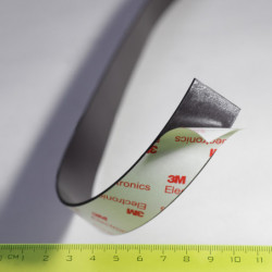 Selbstklebendes Magnetband stark 25x1,6 mm