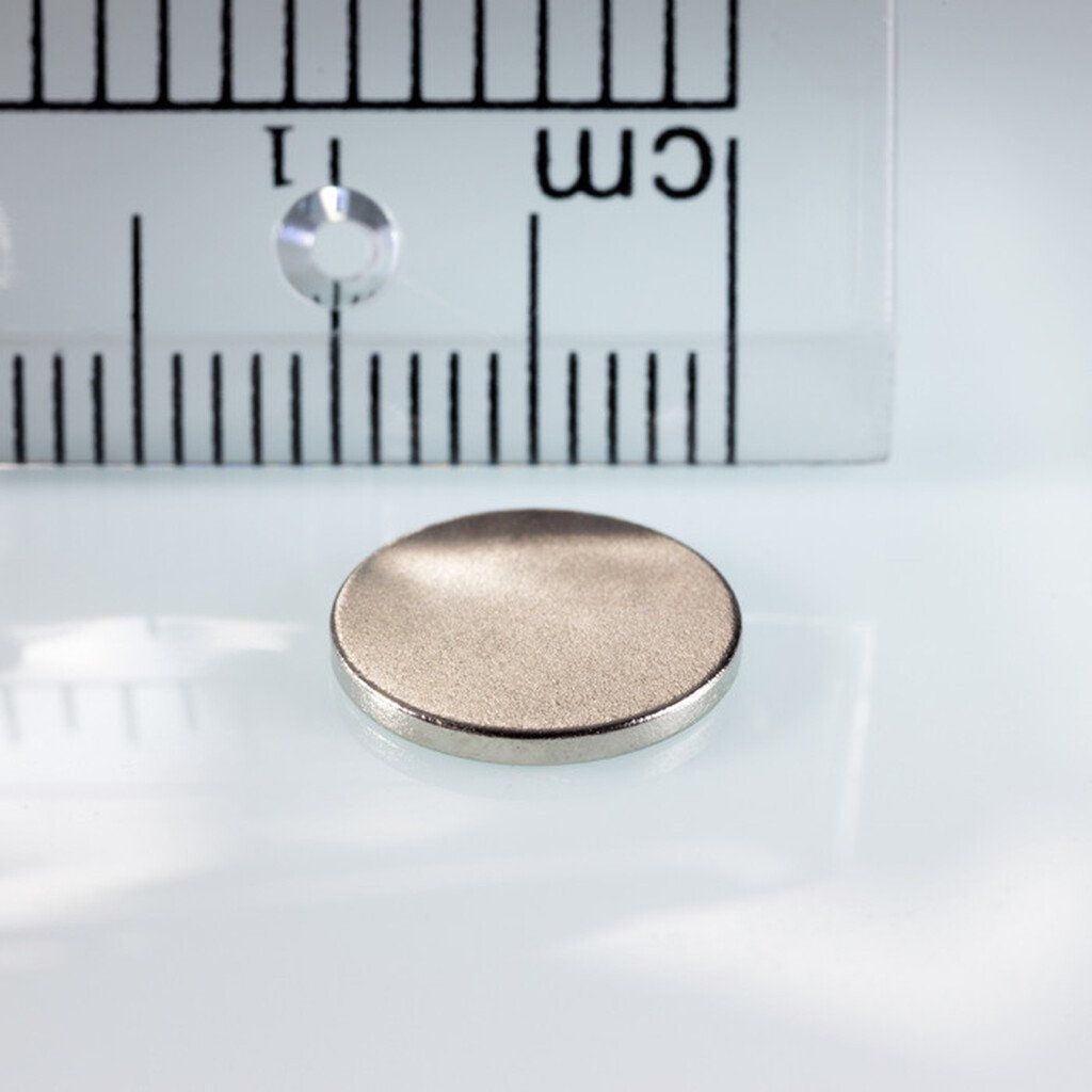 Neodym-Zylindermagnet Durchmesser 10x1,5 mm für die Arbeit mit Metallmaterialien