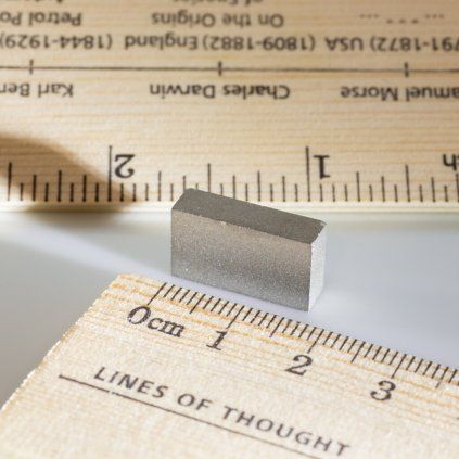 Samarium-Cobalt-Quadermagnet 18 × 10 × 5 mm mit Temperaturbeständigkeit bis 300 °C