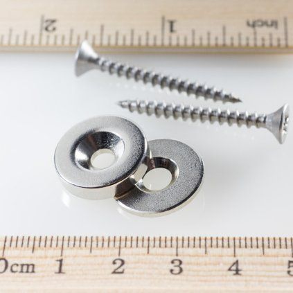 Magnetisches Befestigungsset Durchmesser 18 mm mit Stahlgegenstück und Schrauben